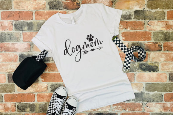 Dog Mom T-shirt Design SVG EPS PNG